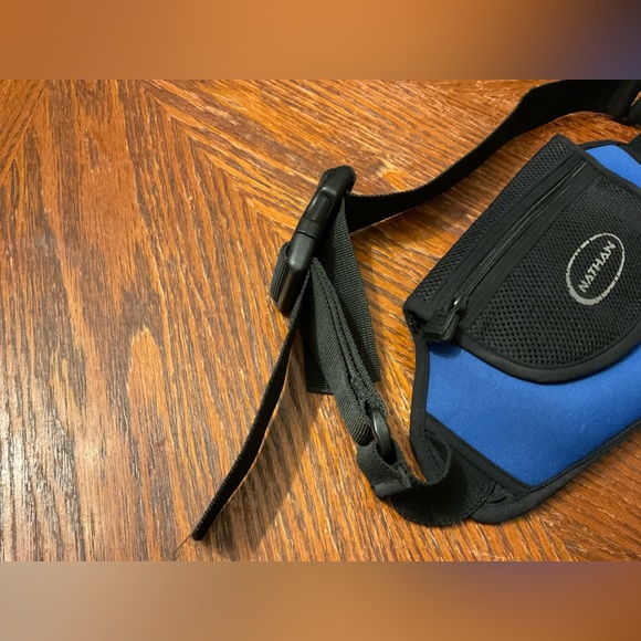 Nathan Performance Gear Neoprene & Mesh Runners Unisex Fanny Pack Belt! - Picture 5 of 16